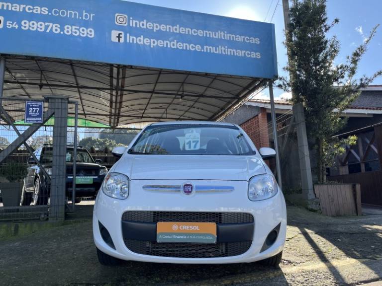 FIAT - PALIO - 2016/2017 - Branca - R$ 47.990,00