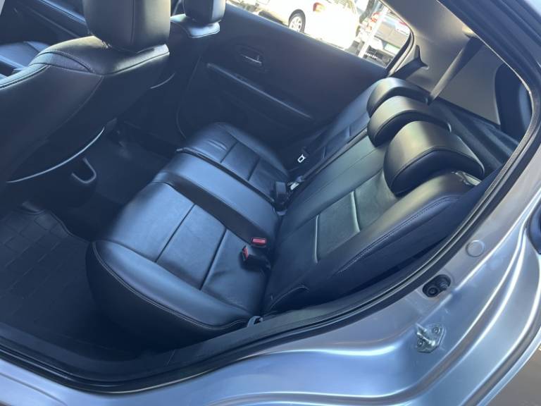 HONDA - HR-V - 2016/2016 - Prata - R$ 89.900,00