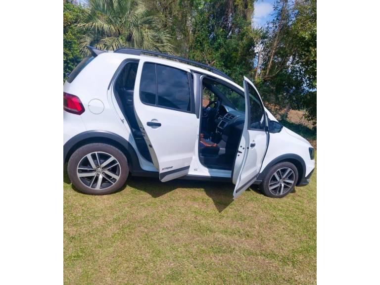 VOLKSWAGEN - FOX - 2021/2022 - Branca - R$ 75.000,00