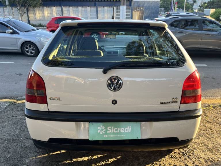 VOLKSWAGEN - GOL - 2004/2005 - Branca - R$ 41.900,00