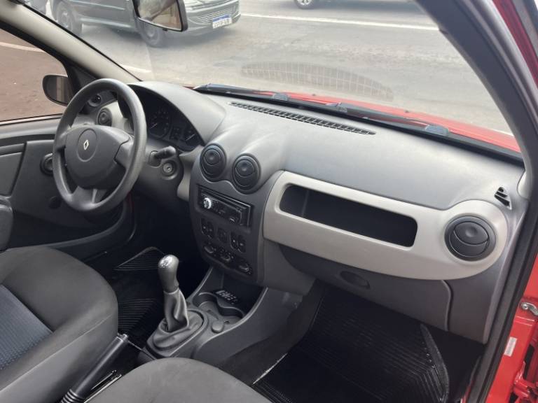RENAULT - SANDERO - 2008/2009 - Vermelha - R$ 25.900,00