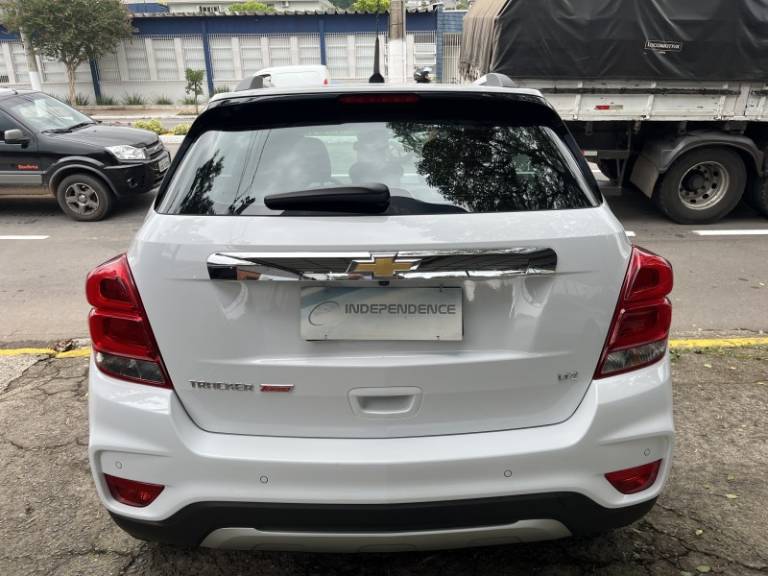 CHEVROLET - TRACKER - 2017/2017 - Branca - R$ 91.000,00