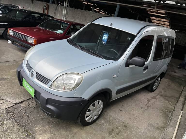 RENAULT - KANGOO - 2008/2009 - Prata - R$ 31.000,00