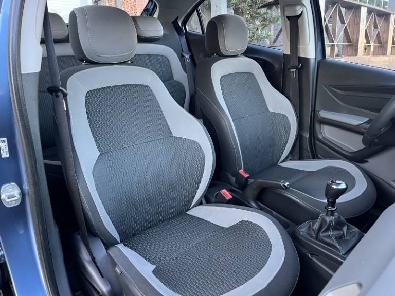 CHEVROLET - ONIX - 2014/2015 - Azul - R$ 47.900,00