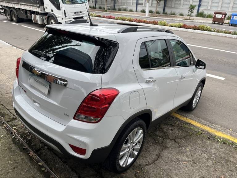 CHEVROLET - TRACKER - 2017/2017 - Branca - R$ 91.000,00