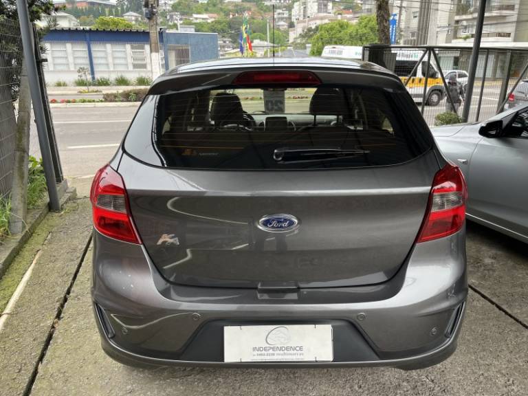 FORD - KA - 2019/2020 - Cinza - R$ 56.900,00