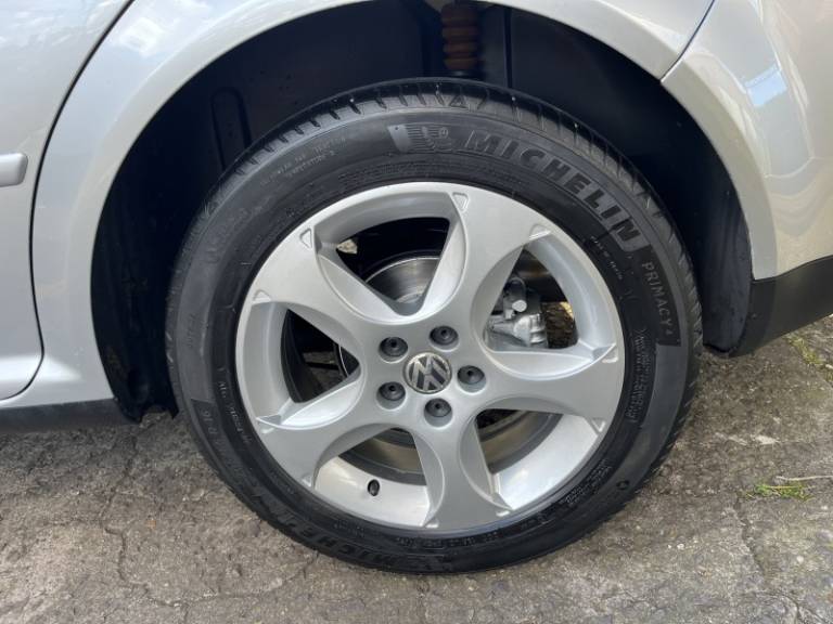 VOLKSWAGEN - GOLF - 2008/2008 - Prata - R$ 51.900,00