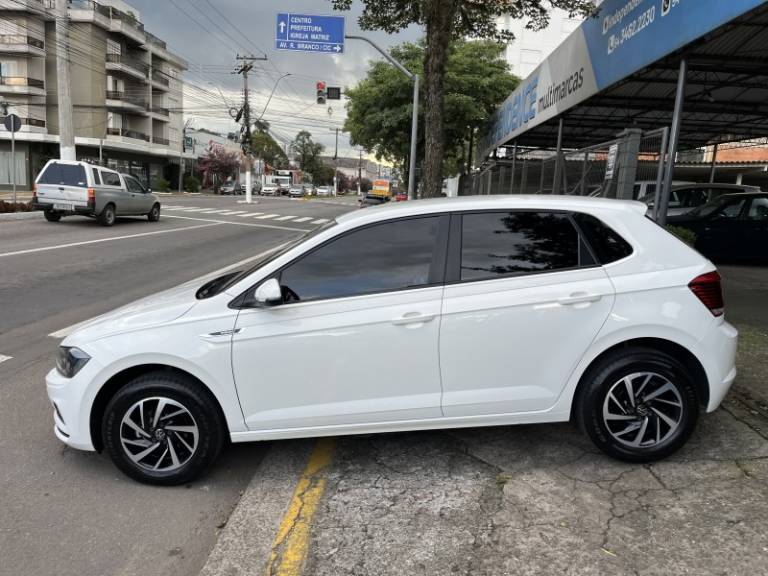 VOLKSWAGEN - POLO - 2019/2020 - Branca - R$ 72.900,00