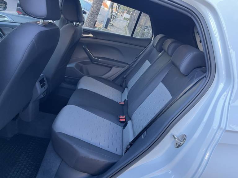 VOLKSWAGEN - T-CROSS - 2019/2020 - Branca - R$ 99.900,00