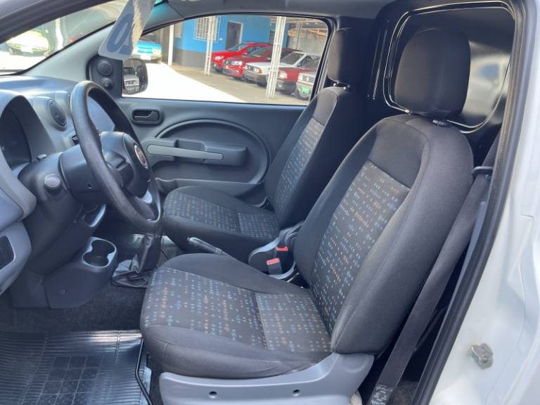 FIAT - FIORINO - 2019/2020 - Branca - R$ 72.000,00