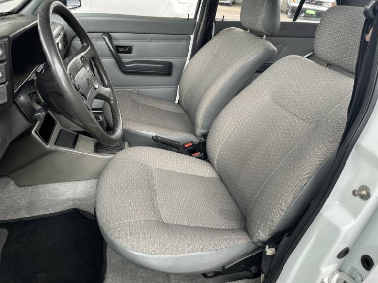 VOLKSWAGEN - VOYAGE - 1995/1995 - Branca - R$ 45.000,00