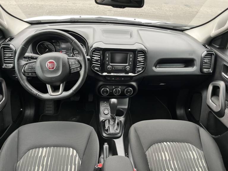 FIAT - TORO - 2016/2017 - Branca - R$ 88.900,00