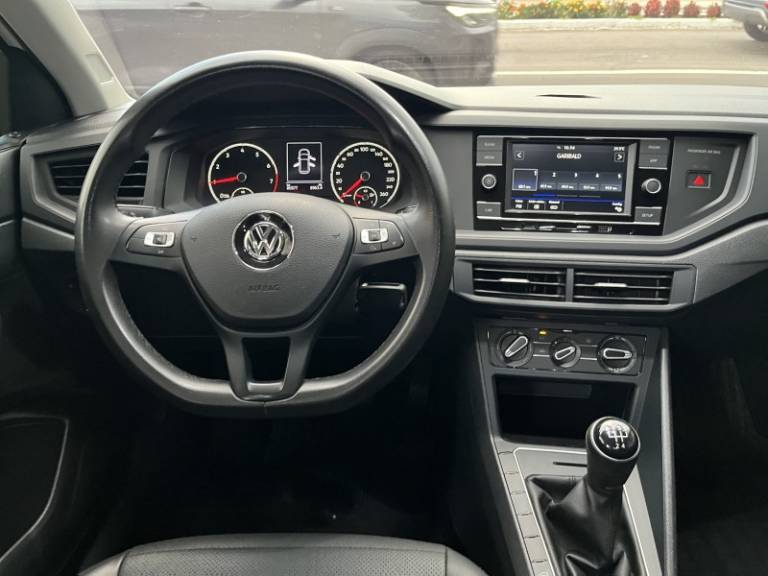 VOLKSWAGEN - POLO - 2019/2020 - Branca - R$ 72.900,00