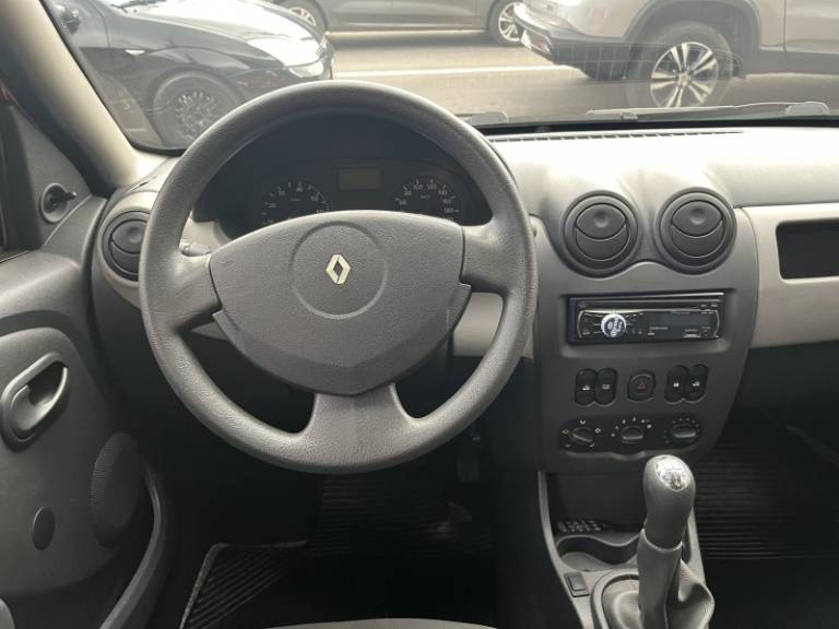 RENAULT - SANDERO - 2008/2009 - Vermelha - R$ 25.900,00