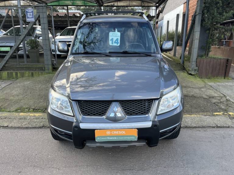 MITSUBISHI - PAJERO TR4 - 2013/2014 - Cinza - R$ 59.900,00
