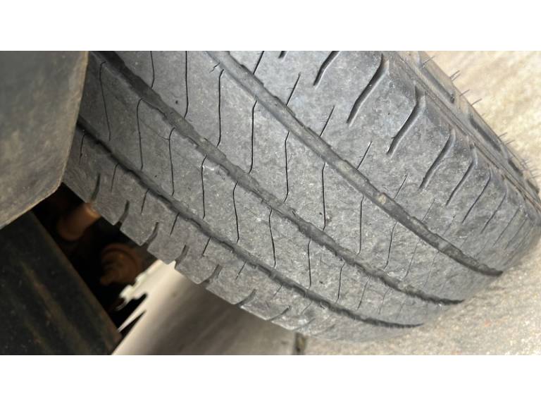 RENAULT - MASTER - 2012/2013 - Branca - R$ 110.000,00