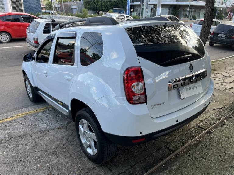 RENAULT - DUSTER - 2014/2015 - Branca - R$ 59.900,00