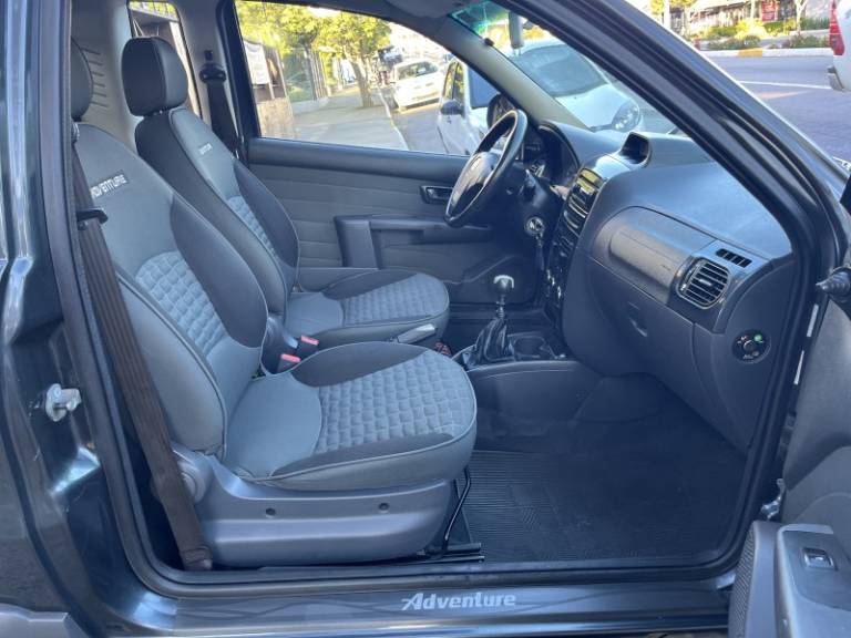 FIAT - STRADA - 2013/2013 - Cinza - R$ 54.900,00