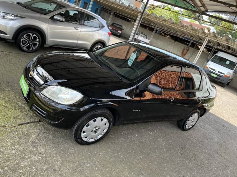 CHEVROLET - PRISMA - 2009/2010 - Preta - R$ 33.000,00