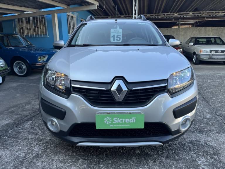 RENAULT - SANDERO - 2014/2015 - Prata - R$ 49.900,00