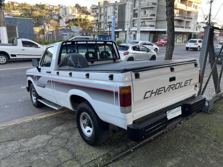 CHEVROLET - D20 - 1993/1994 - Branca - R$ 130.000,00