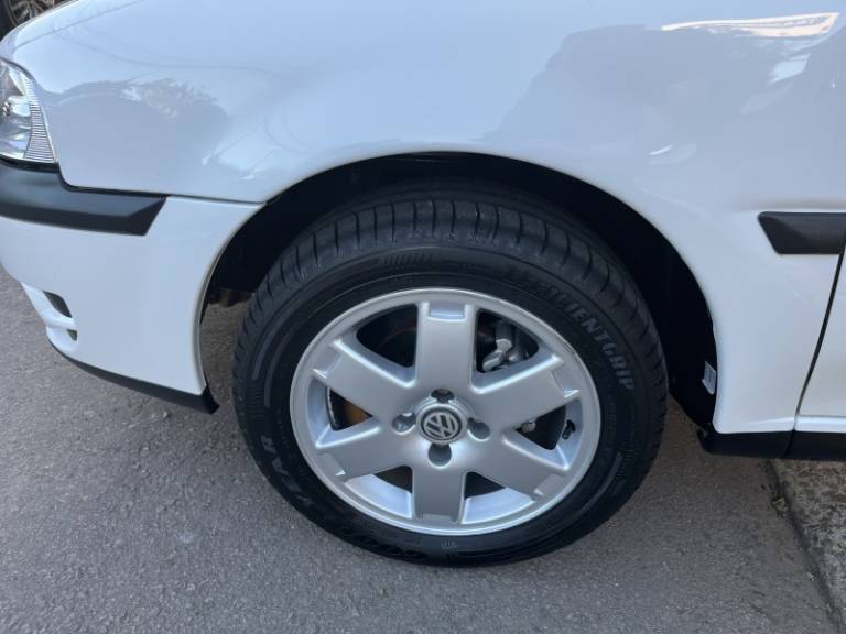 VOLKSWAGEN - GOL - 2004/2005 - Branca - R$ 41.900,00