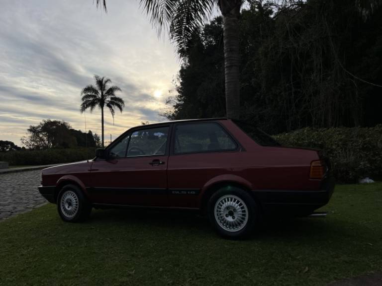 VOLKSWAGEN - VOYAGE - 1989/1989 - Vermelha - R$ 69.900,00