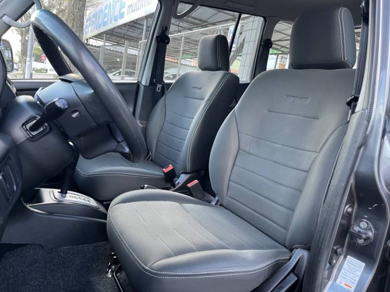 MITSUBISHI - PAJERO TR4 - 2013/2014 - Cinza - R$ 59.900,00