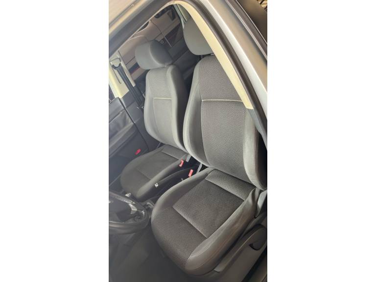VOLKSWAGEN - POLO - 2008/2009 - Prata - R$ 47.900,00