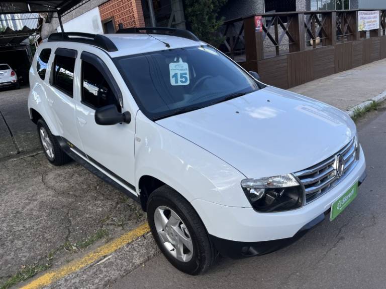 RENAULT - DUSTER - 2014/2015 - Branca - R$ 59.900,00