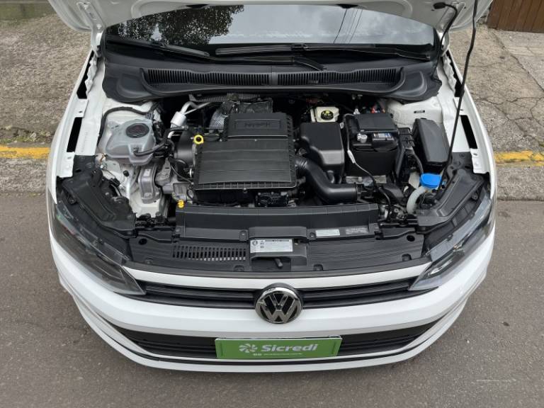 VOLKSWAGEN - POLO - 2019/2020 - Branca - R$ 72.900,00