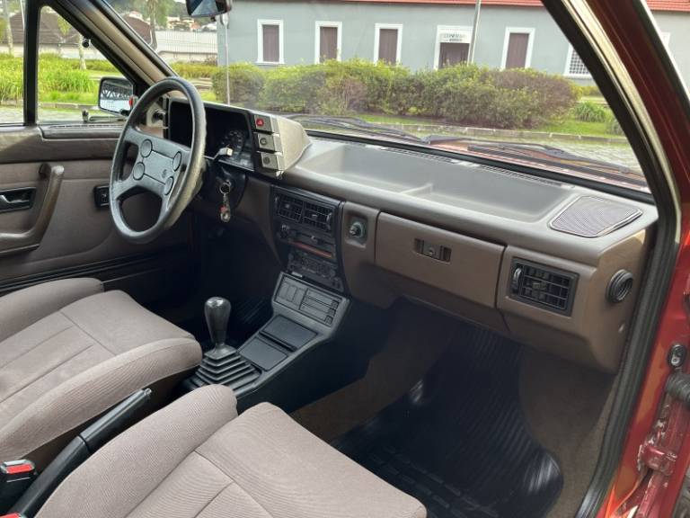 VOLKSWAGEN - VOYAGE - 1989/1989 - Vermelha - R$ 69.900,00