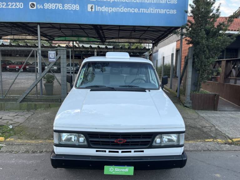 CHEVROLET - D20 - 1993/1994 - Branca - R$ 130.000,00