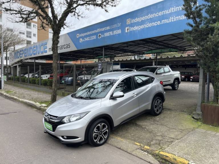HONDA - HR-V - 2015/2016 - Prata - R$ 86.900,00