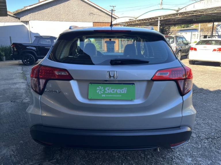 HONDA - HR-V - 2016/2016 - Prata - R$ 89.900,00