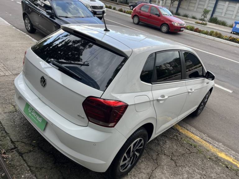 VOLKSWAGEN - POLO - 2019/2020 - Branca - R$ 72.900,00