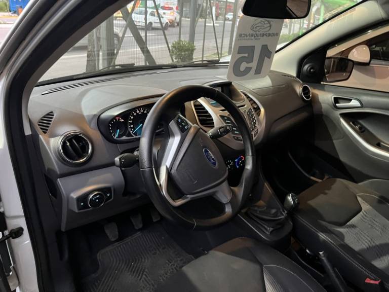 FORD - KA - 2015/2015 - Branca - R$ 44.900,00
