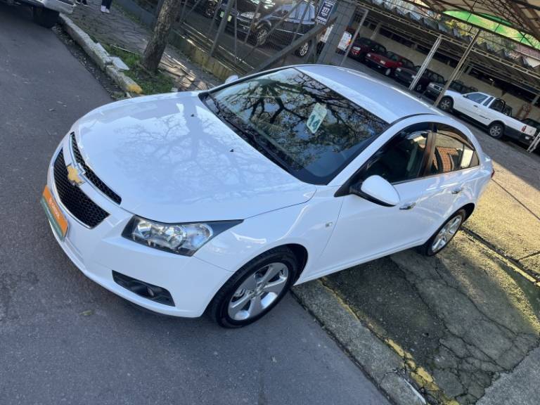 CHEVROLET - CRUZE - 2013/2014 - Branca - R$ 62.900,00