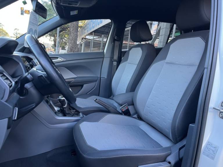 VOLKSWAGEN - T-CROSS - 2019/2020 - Branca - R$ 99.900,00