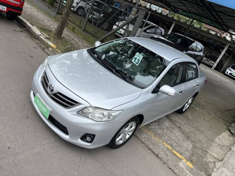 TOYOTA - COROLLA - 2012/2013 - Prata - R$ 66.900,00