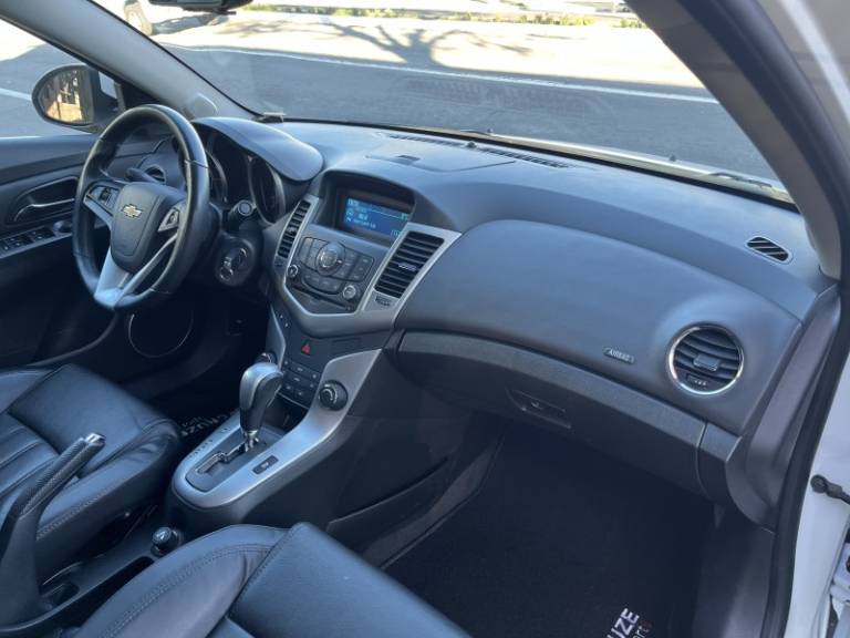 CHEVROLET - CRUZE - 2013/2014 - Branca - R$ 62.900,00