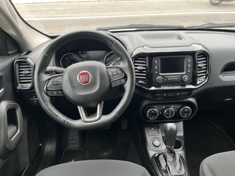 FIAT - TORO - 2016/2017 - Branca - R$ 88.900,00