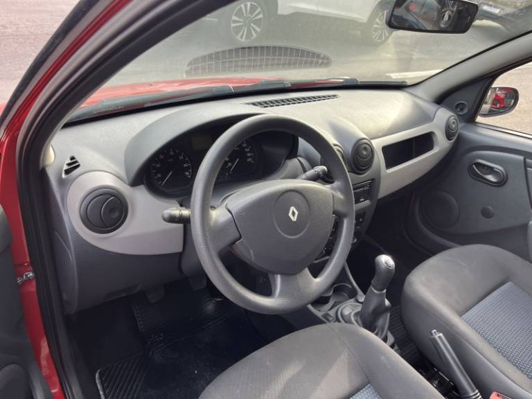 RENAULT - SANDERO - 2008/2009 - Vermelha - R$ 29.900,00