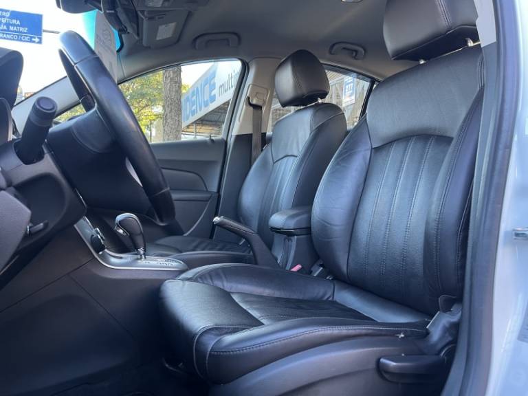 CHEVROLET - CRUZE - 2013/2014 - Branca - R$ 62.900,00