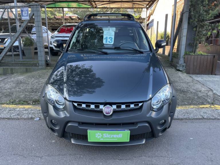 FIAT - STRADA - 2013/2013 - Cinza - R$ 54.900,00