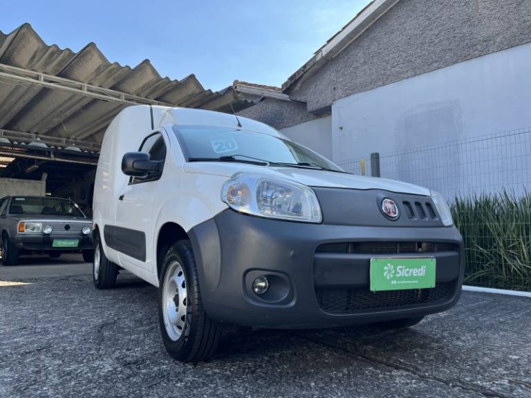 FIAT - FIORINO - 2019/2020 - Branca - R$ 72.000,00