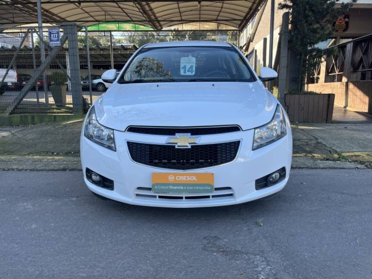 CHEVROLET - CRUZE - 2013/2014 - Branca - R$ 65.000,00
