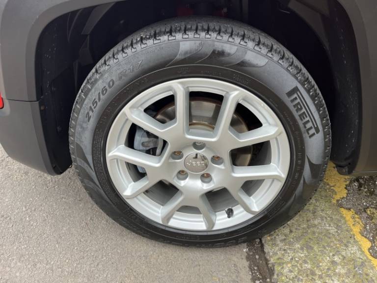 JEEP - RENEGADE - 2018/2019 - Vermelha - R$ 76.900,00