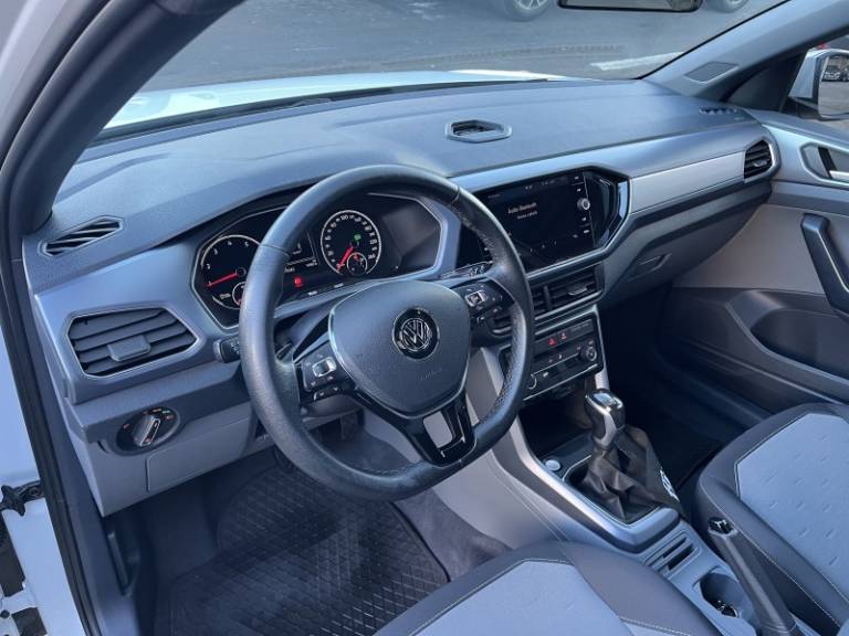 VOLKSWAGEN - T-CROSS - 2019/2020 - Branca - R$ 103.900,00