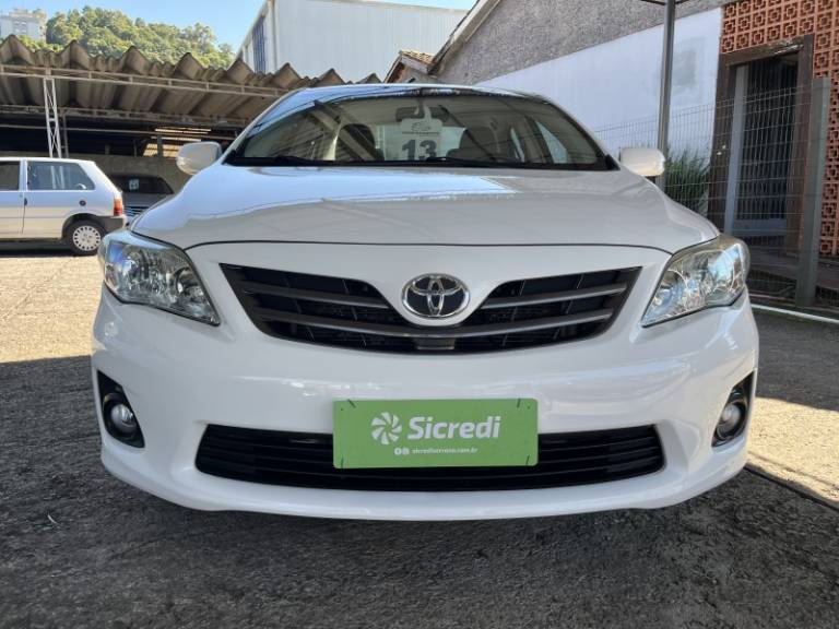 TOYOTA - COROLLA - 2013/2013 - Branca - R$ 73.900,00
